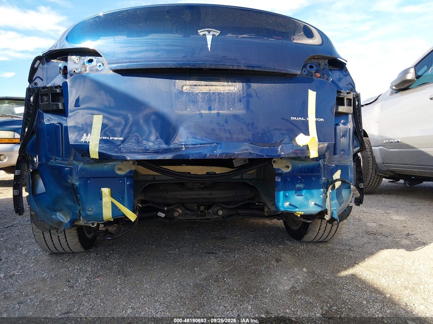 TESLA MODEL Y - zdjęcie 6