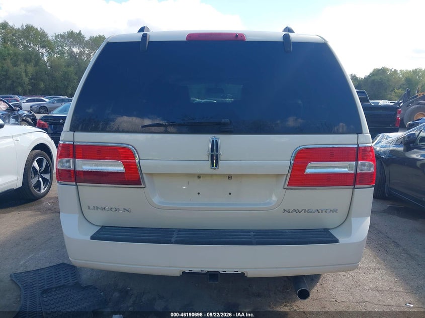 Фото 16 - LINCOLN NAVIGATOR
