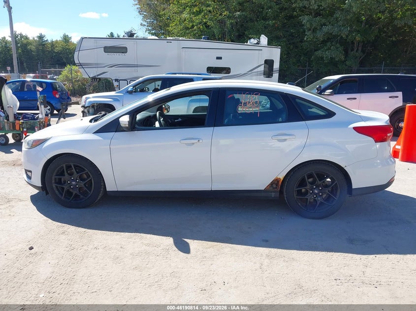 FORD FOCUS 2016 VIN 1FADP3F29GL330189
