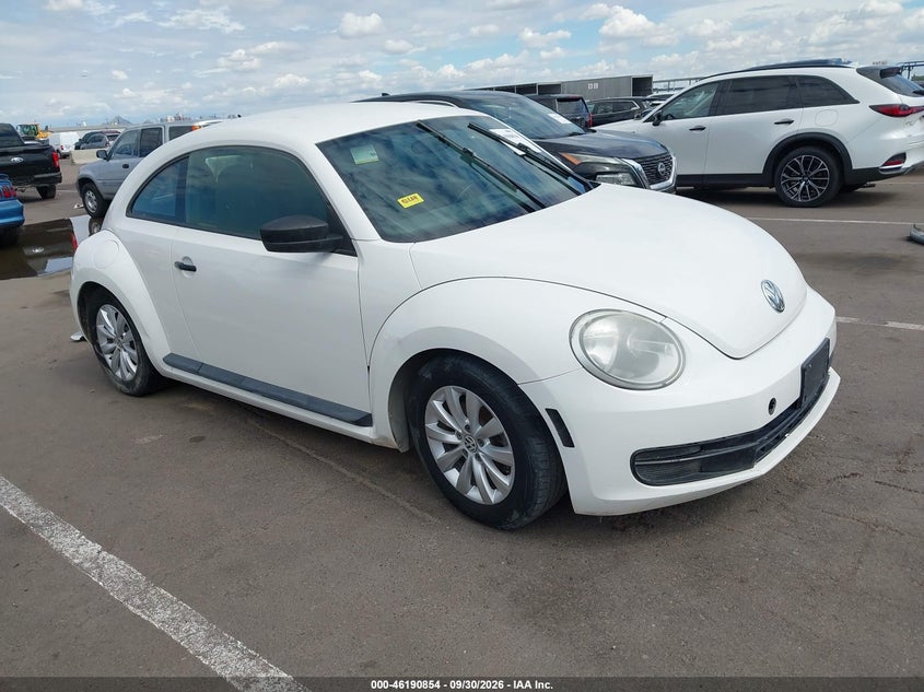 2013 VOLKSWAGEN BEETLE 2.5L ENTRY