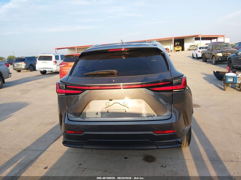 LEXUS NX 350 - zdjęcie 17