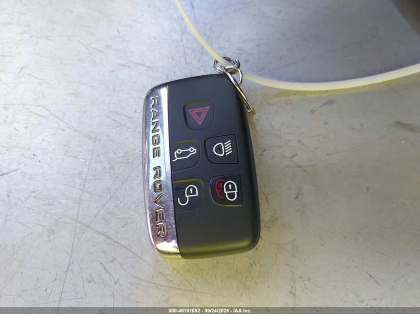 LAND ROVER RANGE ROVER VELAR - zdjęcie 11