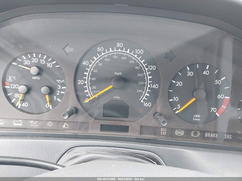 MERCEDES-BENZ SL 500 1998 VIN WDBFA67F7WF163480