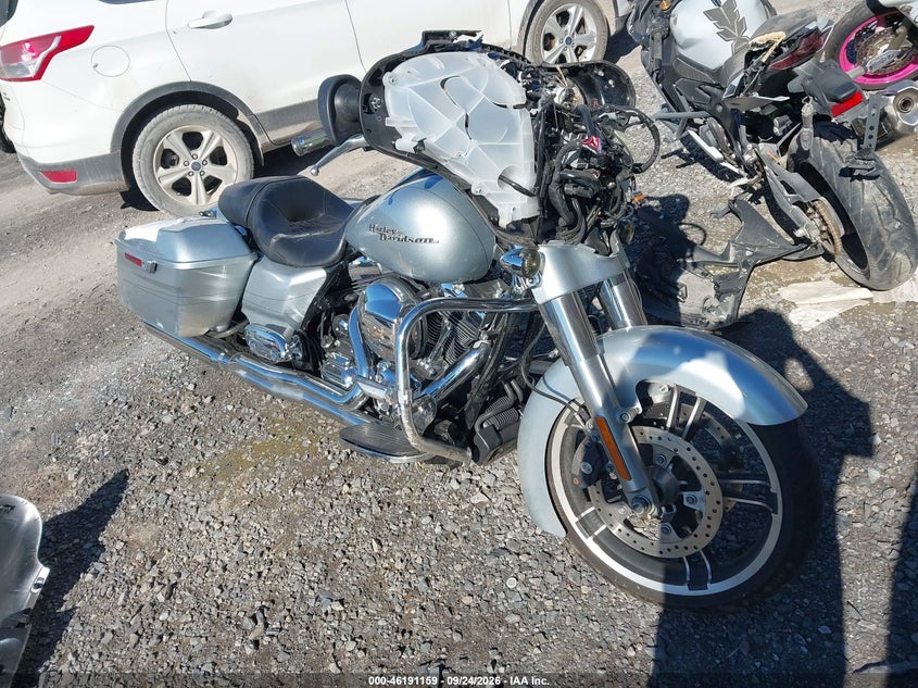 HARLEY-DAVIDSON FLHXS 2015. Lot# 46191159. VIN 1HD1KRM19FB607984. Photo 1