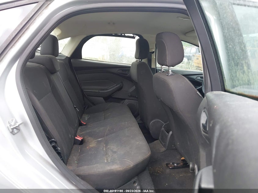 Vin: 1fadp3e24gl322390, lot: 46691082, ford focus s 20163