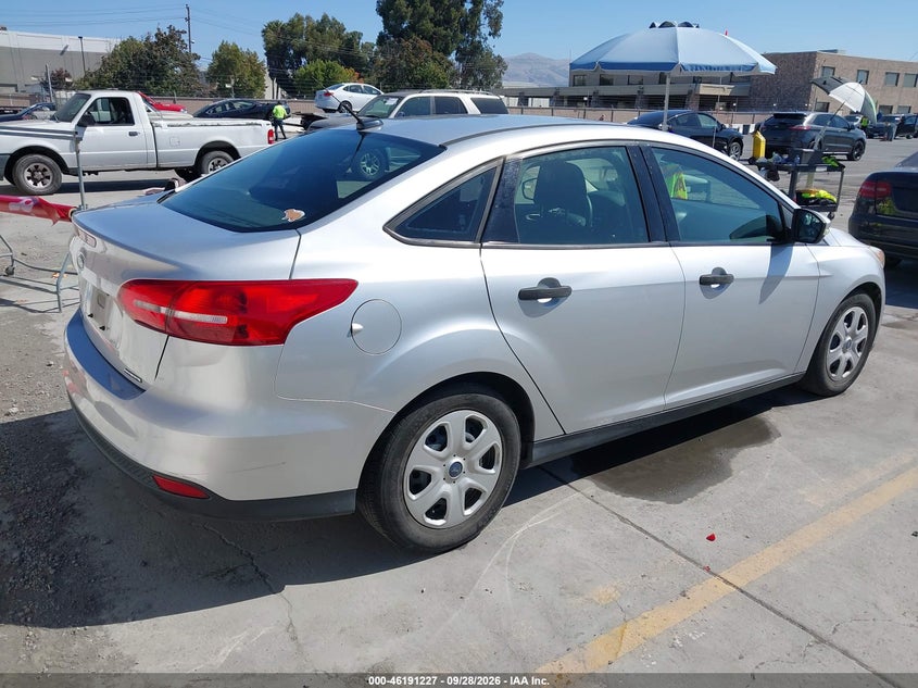 2016 FORD FOCUS S · Фото 4
