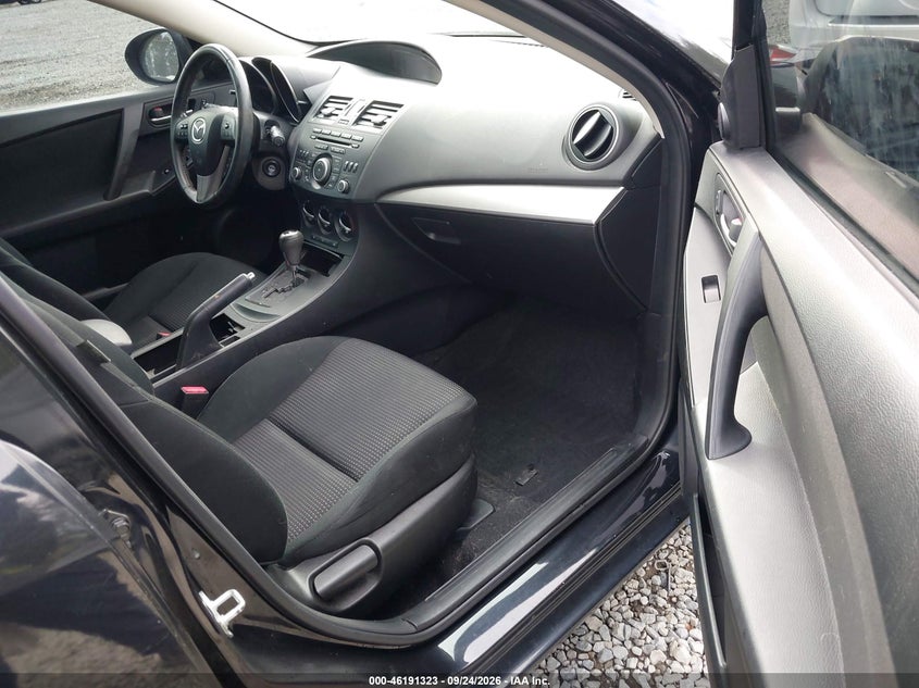 MAZDA MAZDA3 2012 VIN JM1BL1L83C1683091