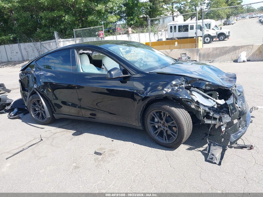 TESLA MODELO Y 2025 VIN 7SAYGDEE7SA364852
