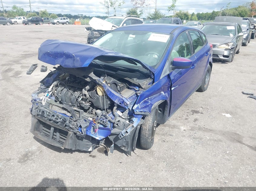 Vin: 1fahp3k24cl282294, lot: 46691495, ford focus se 20122