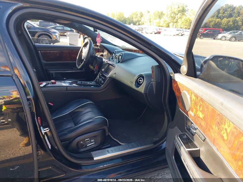 2013 JAGUAR XJ XJL PORTFOLIO · Фото 5