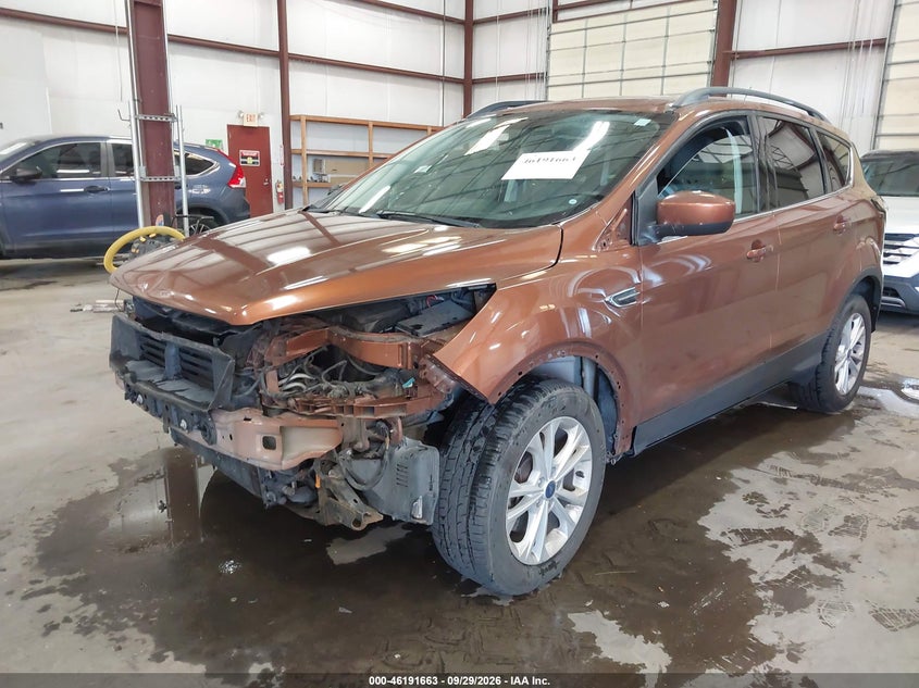 Vin: 1fmcu9gd9hua41743, lot: 46691547, ford escape se 20172