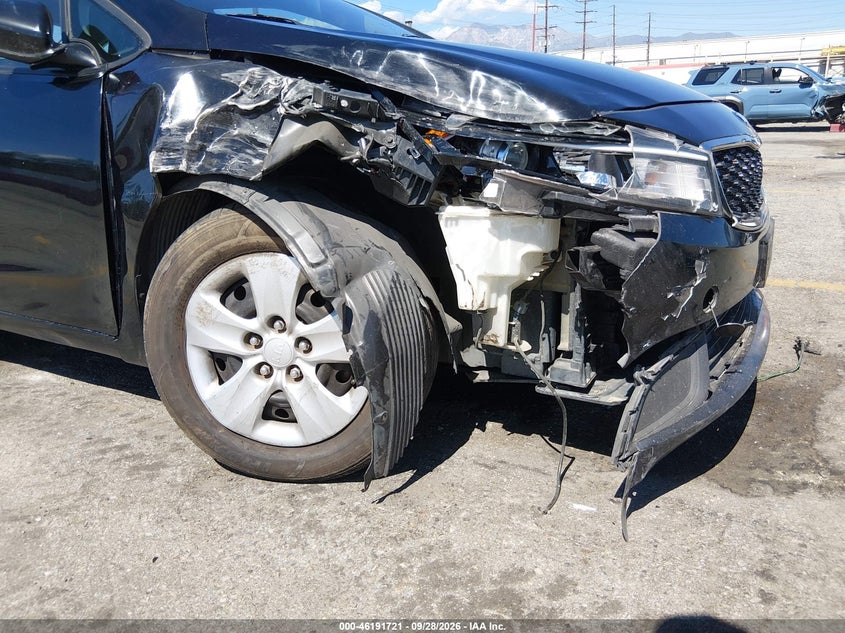 KIA FORTE 2018 VIN 3KPFK4A75JE251662