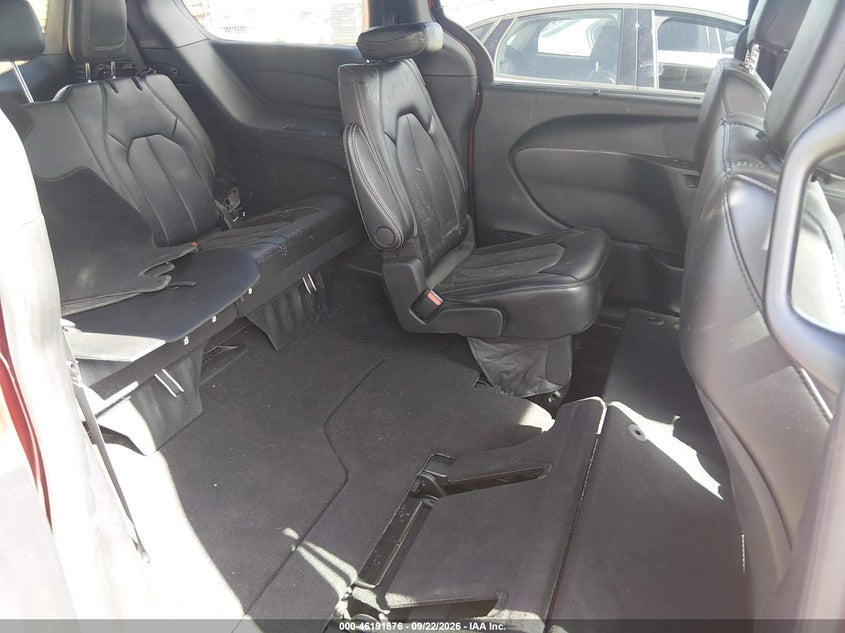 CHRYSLER PACIFICA 2025 VIN 2C4RC1BG5SR598058