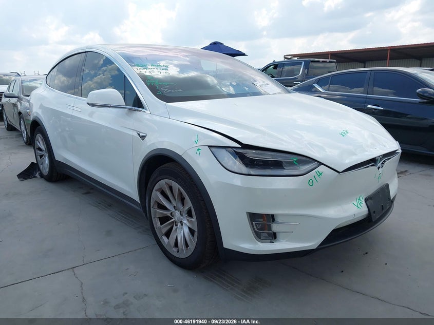 Vin: 5yjxcbe23hf044423, lot: 46691824, tesla model x 2017 img_1