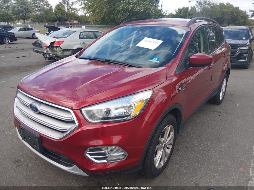 Vin: 1fmcu0gd8juc66740, lot: 46691872, ford escape se 20182