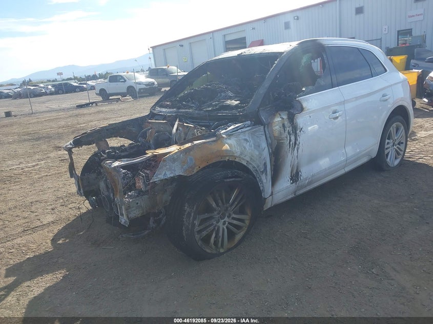Vin: wa1cnafy1j2005998, lot: 46691969, audi q5 2.0t premium/2.0t tech premium 20182