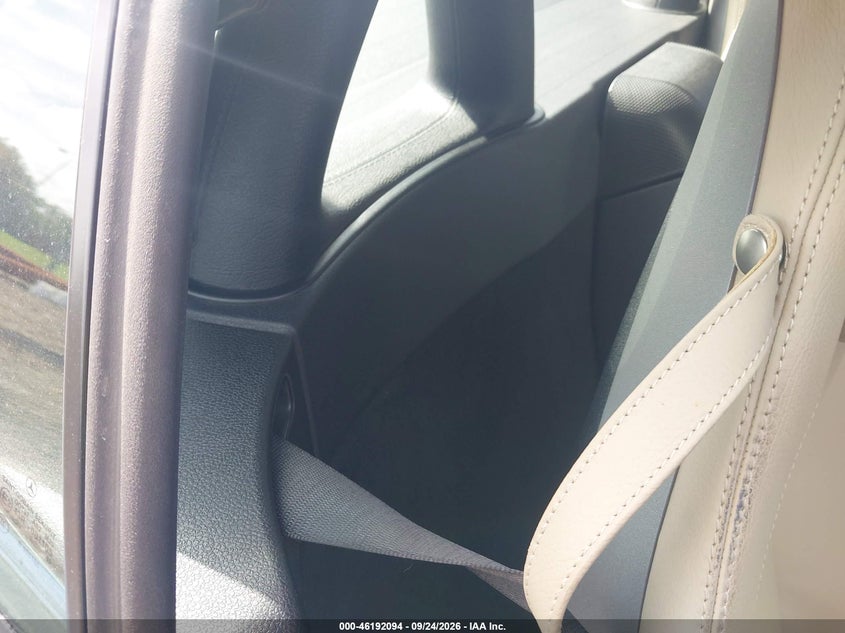 2011 MERCEDES-BENZ SLK 300 · Фото 8
