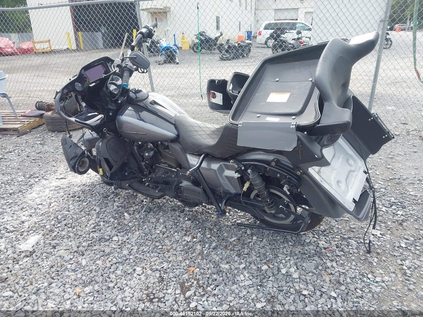 HARLEY-DAVIDSON FLTRK 2021