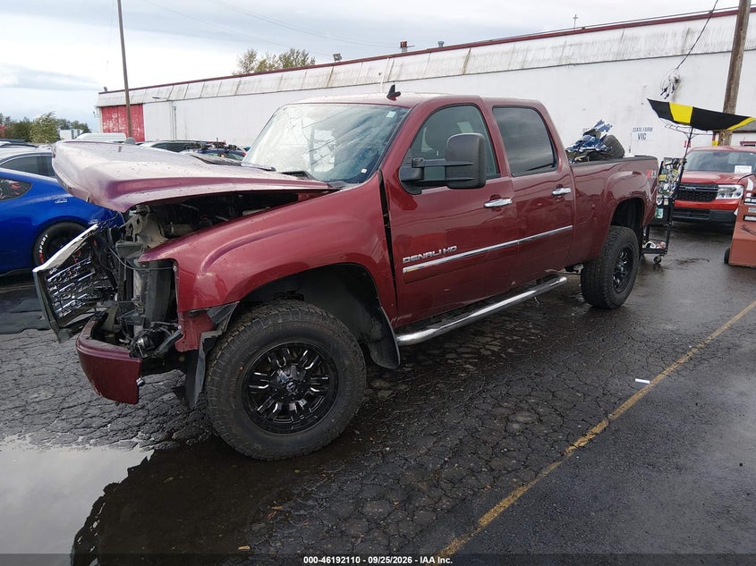 2013 GMC Sierra, Front End, IAAI, VIN 1GT125E82DF117558 — photo 2