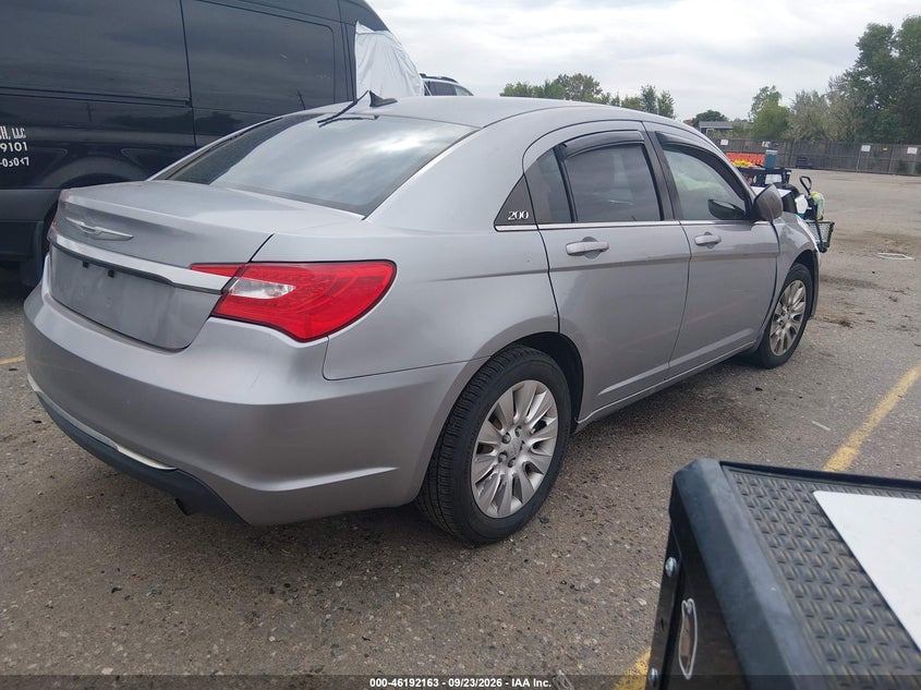 Vin: 1c3ccbab2en122678, lot: 46692047, chrysler 200 lx 20144