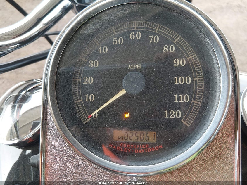 HARLEY-DAVIDSON FLSTSI 2005