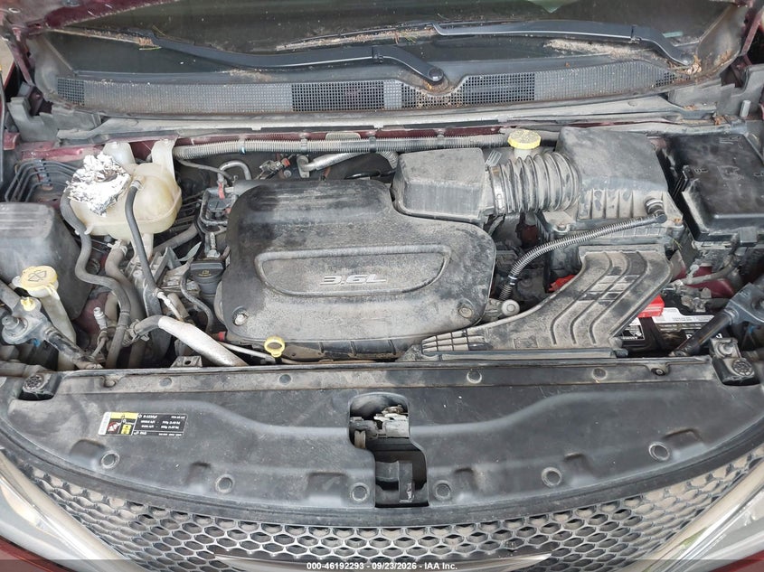 Photo 10 - CHRYSLER PACIFICA