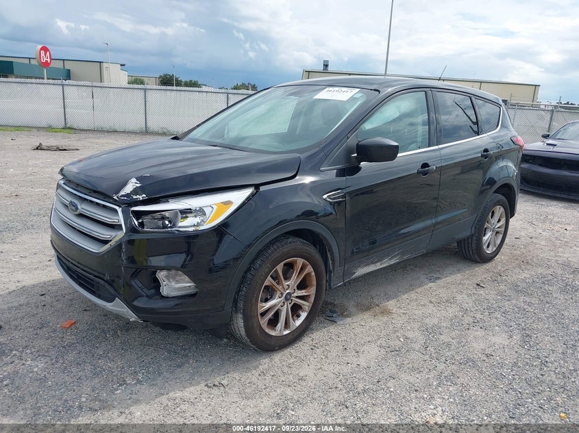 Vin: 1fmcu9gd5kua32819, lot: 46692301, ford escape se 20192