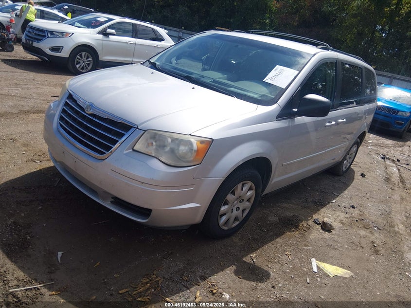 Vin: 2a4rr4de4ar169739, lot: 46692347, chrysler town & country lx 20102