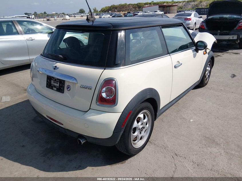 Vin: wmwsu3c54ct262061, lot: 46692406, mini cooper 20124
