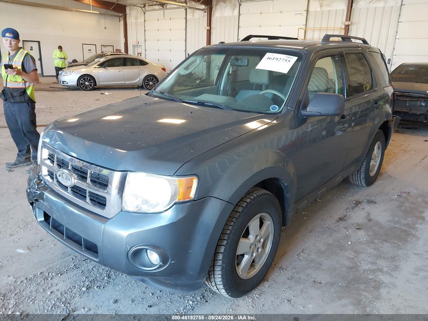 Vin: 1fmcu9d72akb92150, lot: 46692639, ford escape xlt 20102