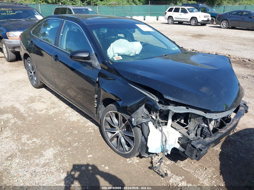 Vin: 4t1bf1fk7fu943067, lot: 46692693, toyota camry le/xle/se/xse 2015 img_1