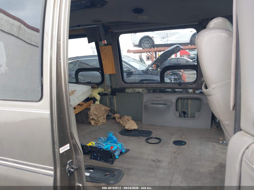 Фото 8 - GMC SAVANA PASSENGER