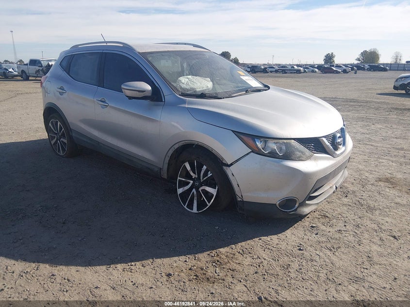 Vin: jn1bj1cp3hw020095, lot: 46692725, nissan rogue sport sl 2017 img_1