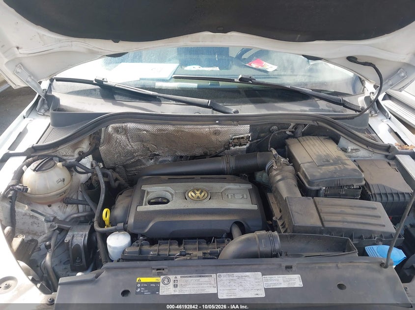 VOLKSWAGEN TIGUAN 2016 VIN WVGAV7AX2GW541564