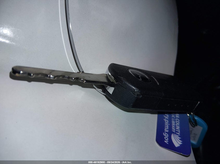 MAZDA MAZDA3 2011 VIN JM1BL1K65B1464163