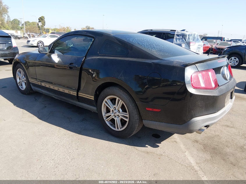 Vin: 1zvbp8am9b5156240, lot: 46692786, ford mustang v6 20113