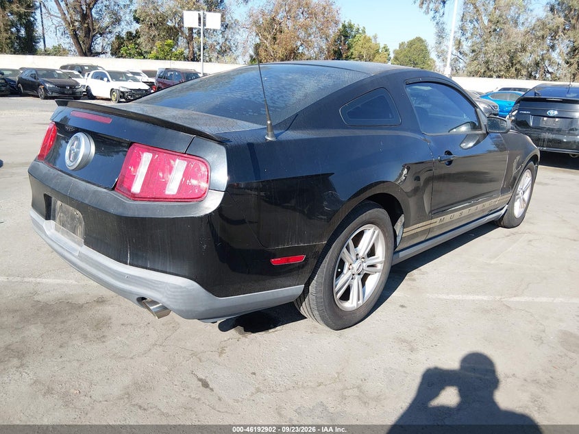Vin: 1zvbp8am9b5156240, lot: 46692786, ford mustang v6 20114