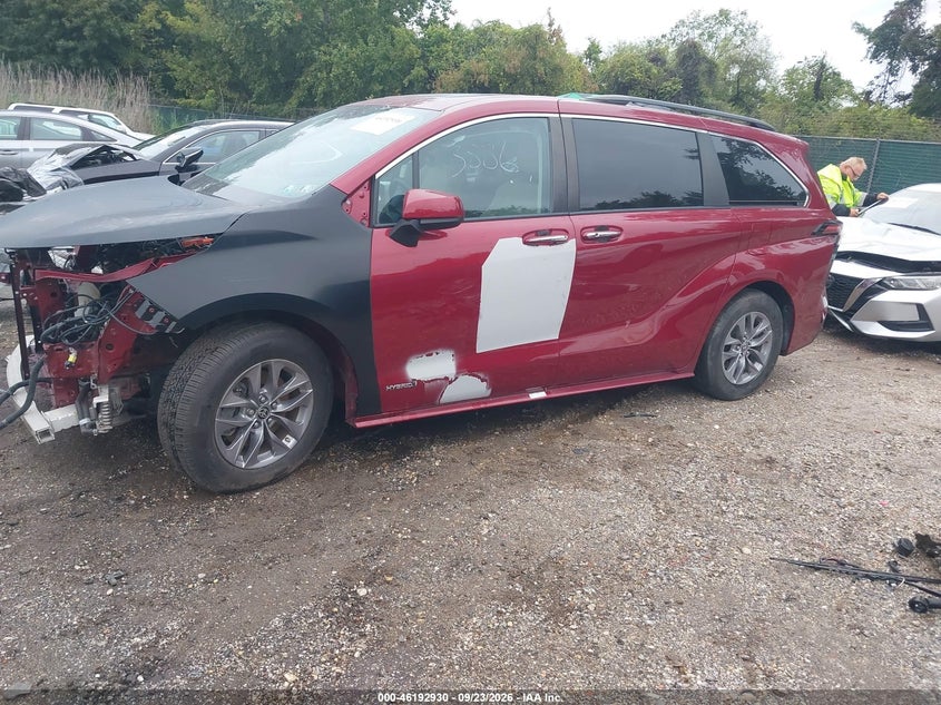 TOYOTA SIENNA