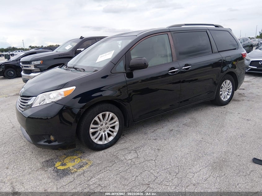Vin: 5tdyk3dc9fs527902, lot: 46692846, toyota sienna xle/xle 8 passenger 20152