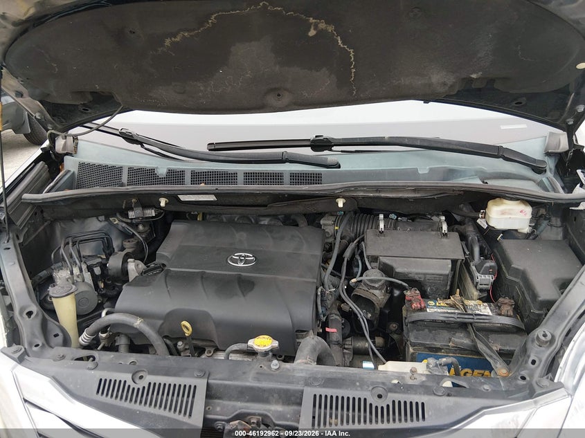 2015 TOYOTA SIENNA XLE/XLE 8 PASSENGER · Фото 10