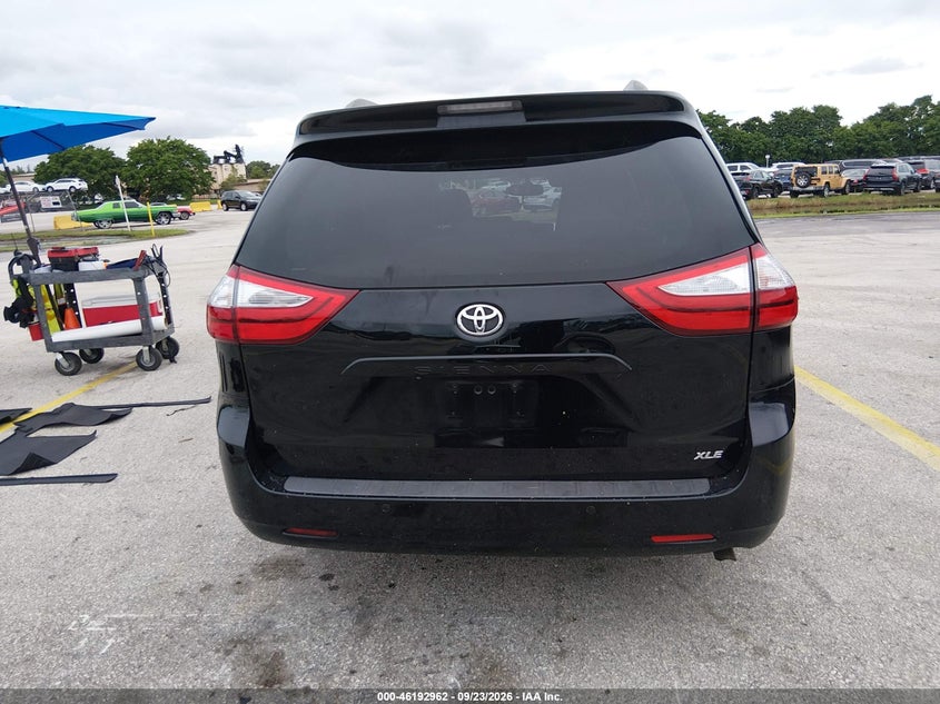 2015 TOYOTA SIENNA XLE/XLE 8 PASSENGER · Фото 17