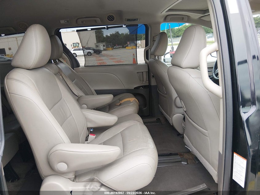 2015 TOYOTA SIENNA XLE/XLE 8 PASSENGER · Фото 8