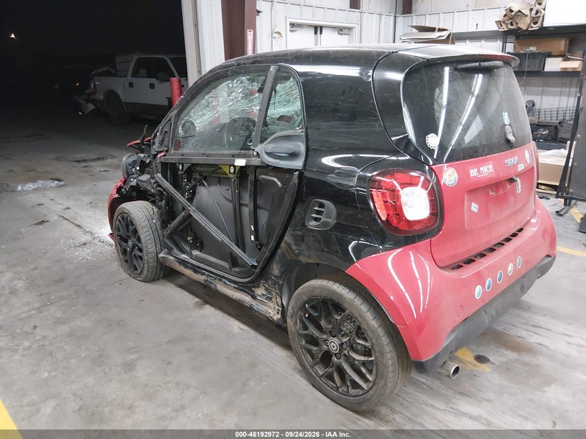 Vin: wmefj5da7gk066777, lot: 46692856, smart fortwo prime 20163