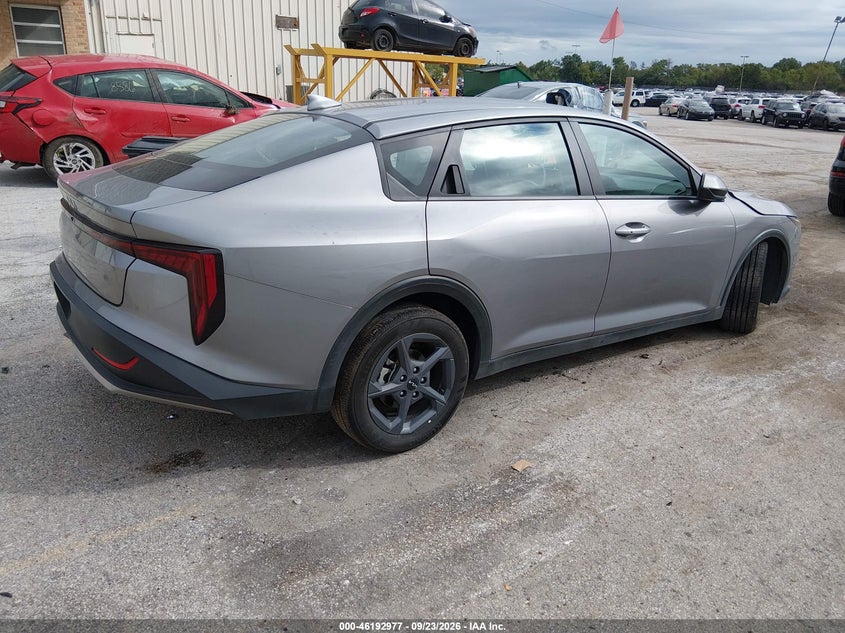 Vin: 3kpft4de9se078477, lot: 46692860, kia k4 lxs 20254