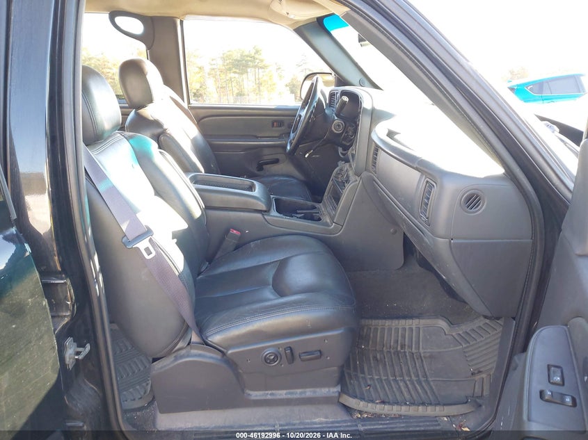 CHEVROLET SILVERADO 2500HD 2005 VIN 1GCHK23275F964430