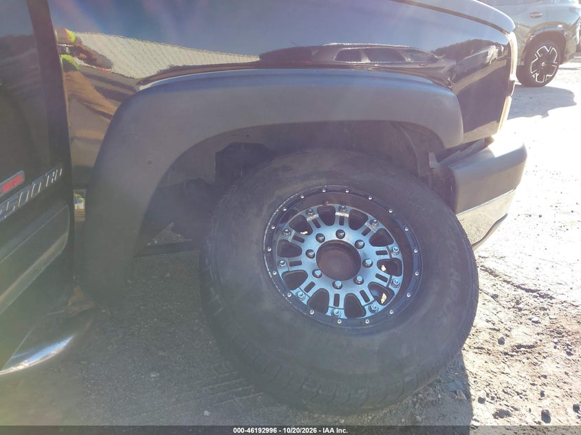 CHEVROLET SILVERADO 2500HD 2005 VIN 1GCHK23275F964430