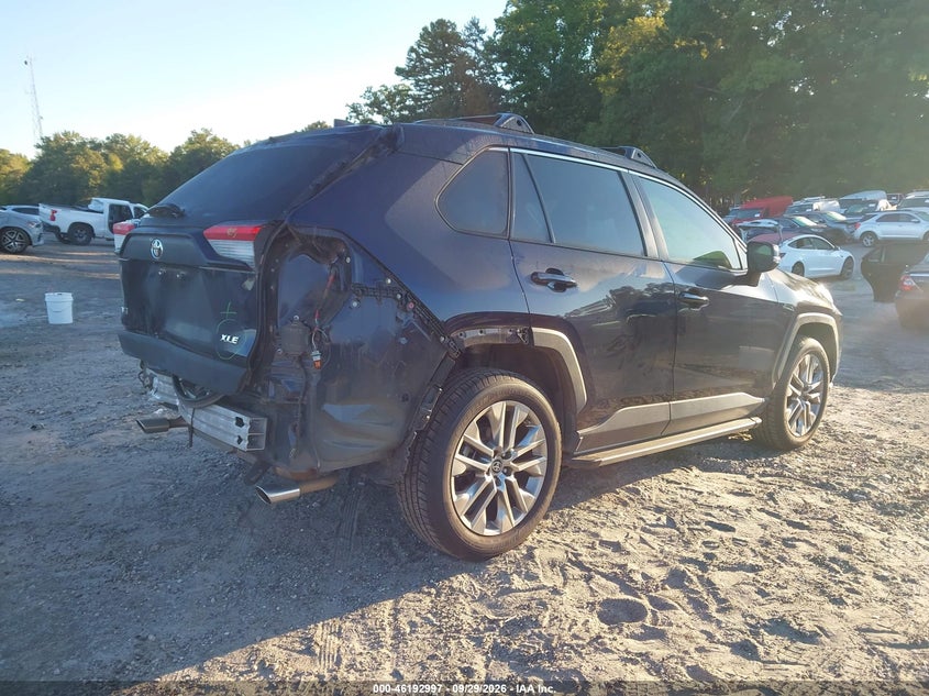 TOYOTA RAV4 - zdjęcie 4