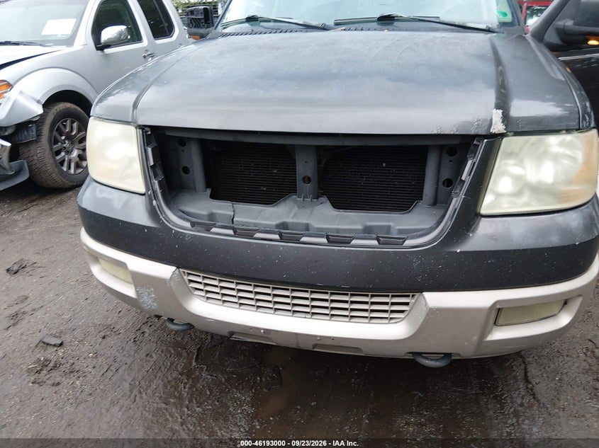 2005 FORD EXPEDITION auction photo 6