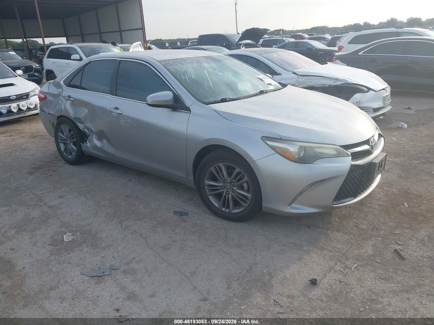 TOYOTA CAMRY - zdjęcie 1