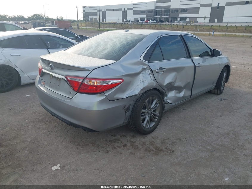TOYOTA CAMRY - zdjęcie 4